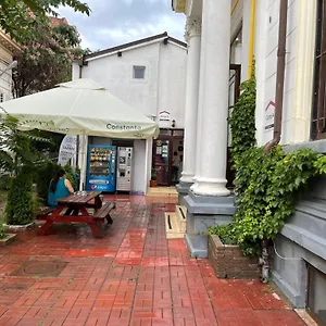 ** Han/Misafirhane Piata Uniri Cozy Romanya
